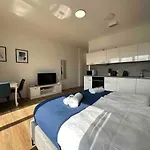 Suite4me - Balkon I Kueche I Waschmaschine I Mainz-kostheim Lejlighed *