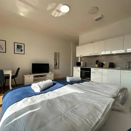 Apartment Suite4me - Balkon I Kueche I Waschmaschine I Mainz-kostheim Wiesbaden